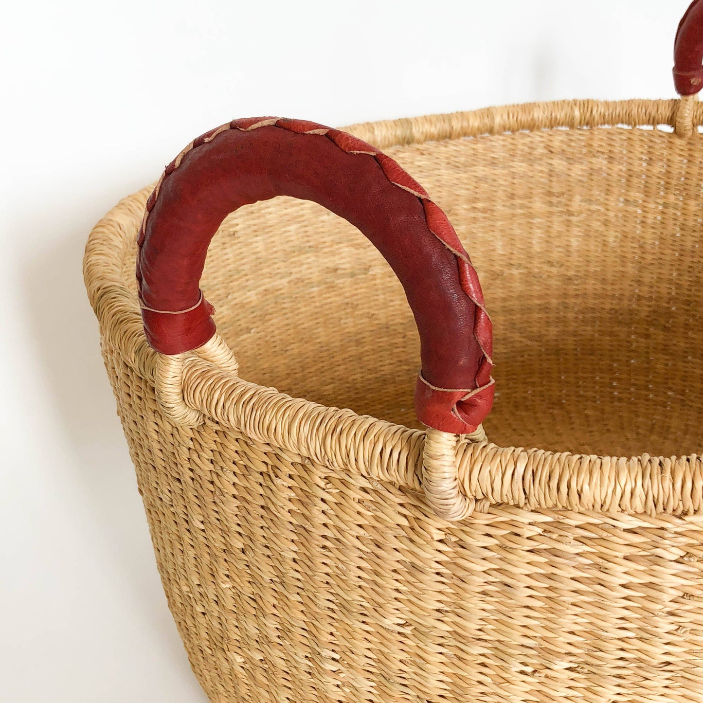 Kwasi Short Hamper Basket - Natural Handle