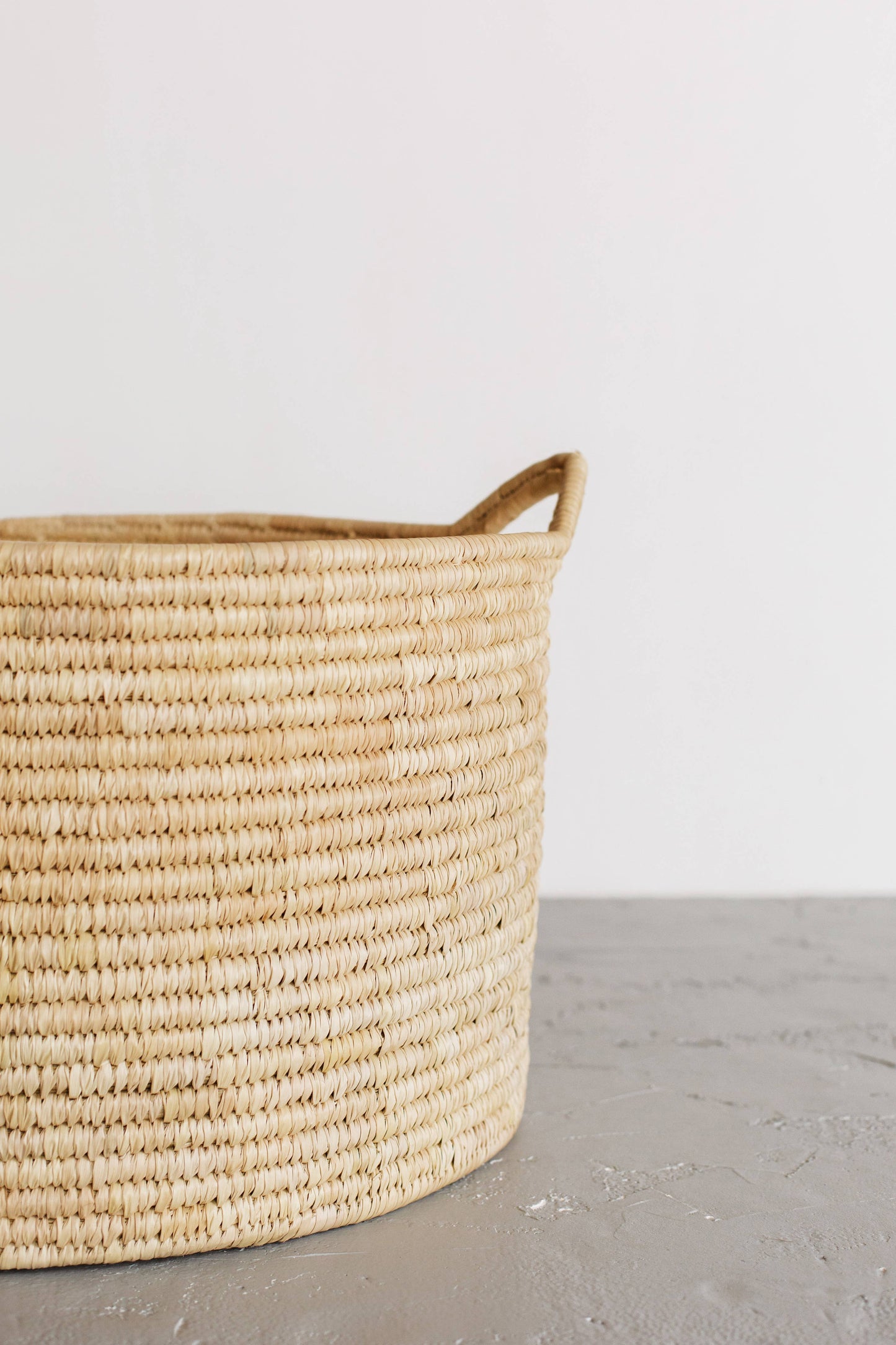 Round Laundry Basket, palm leaf - low
