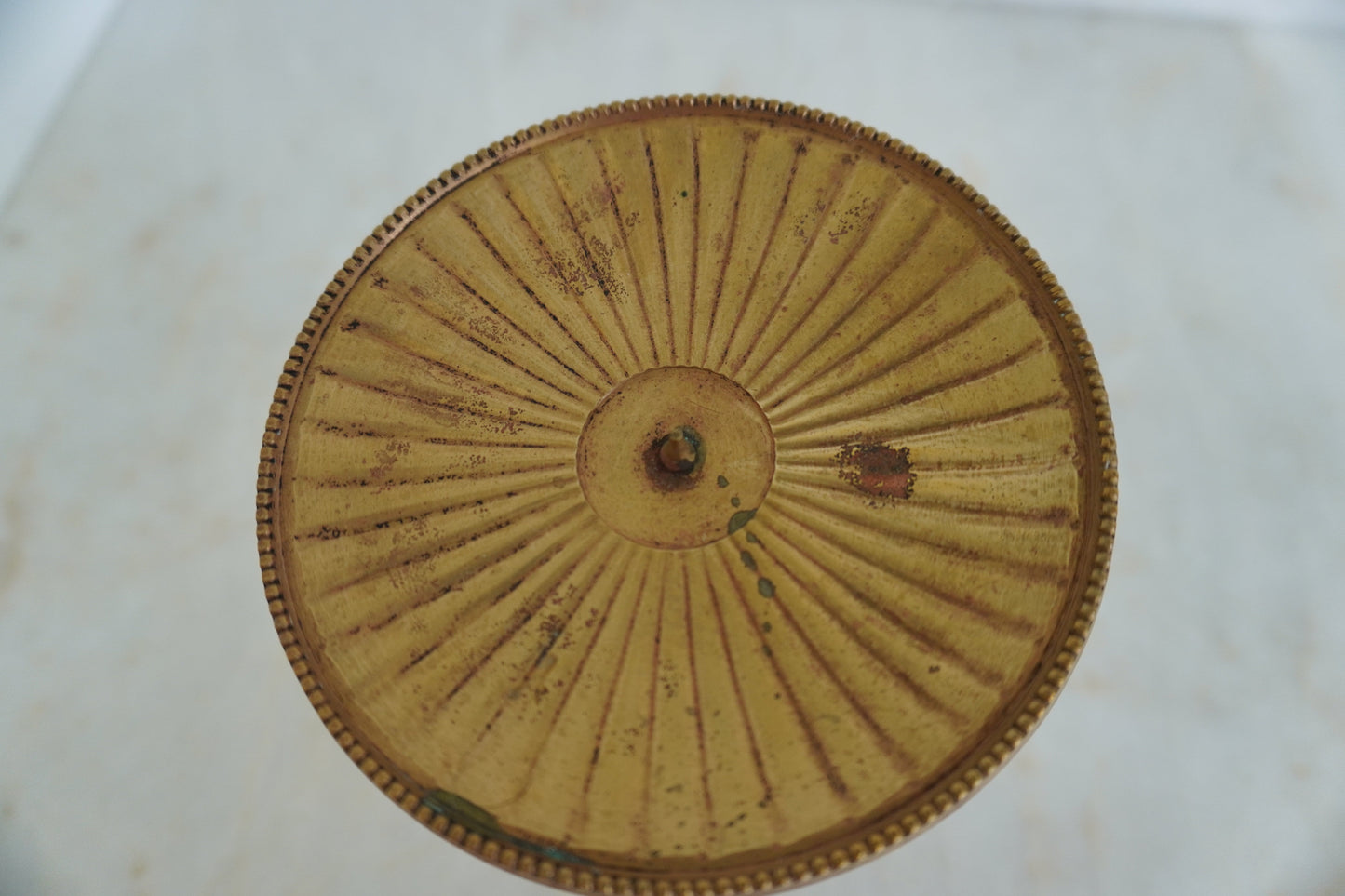 Round Candle Holder