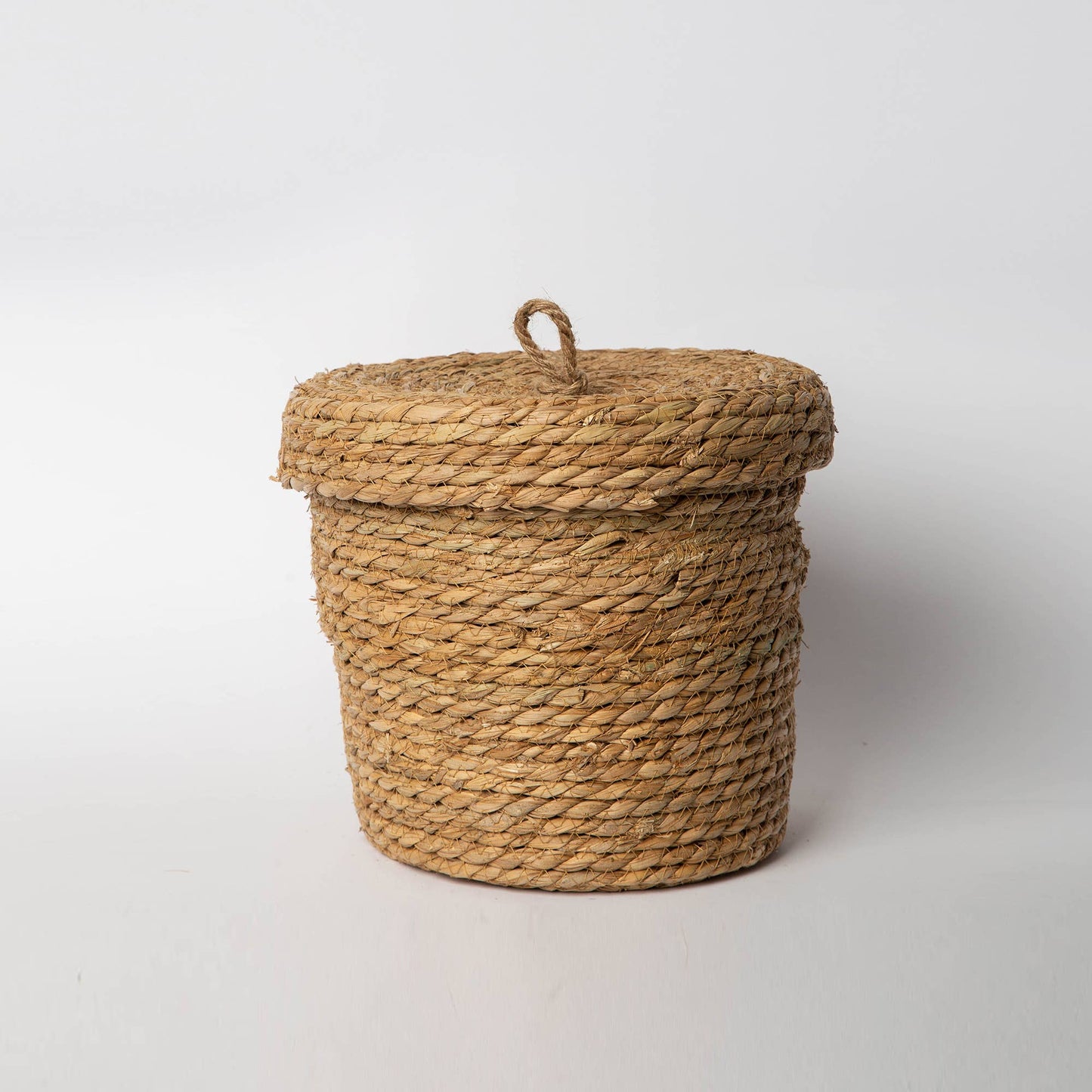 Seagrass Basket with lid